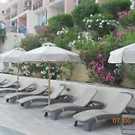 Plaza Hotel 3*