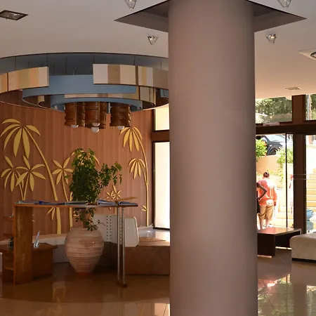 Plaza 3* Maszúri