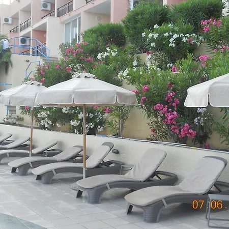Plaza Hotell 3*